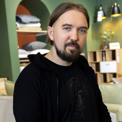 Антон Макаров
